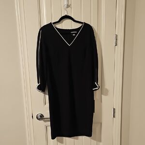 NWT Calvin Klein Black Long Sleeve Dress